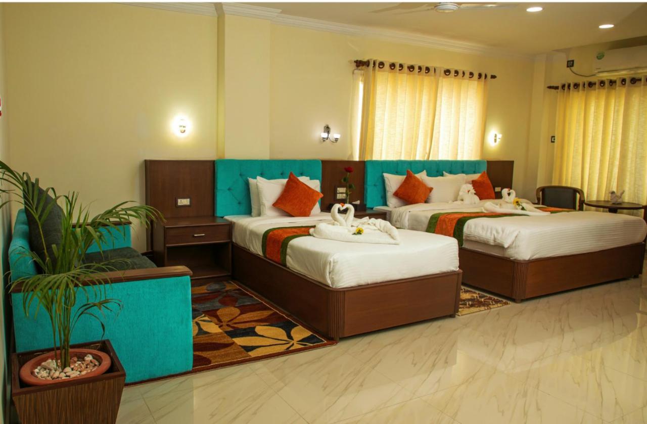 Gautam Buddha Airport Hotel Bhairāhawā Buitenkant foto