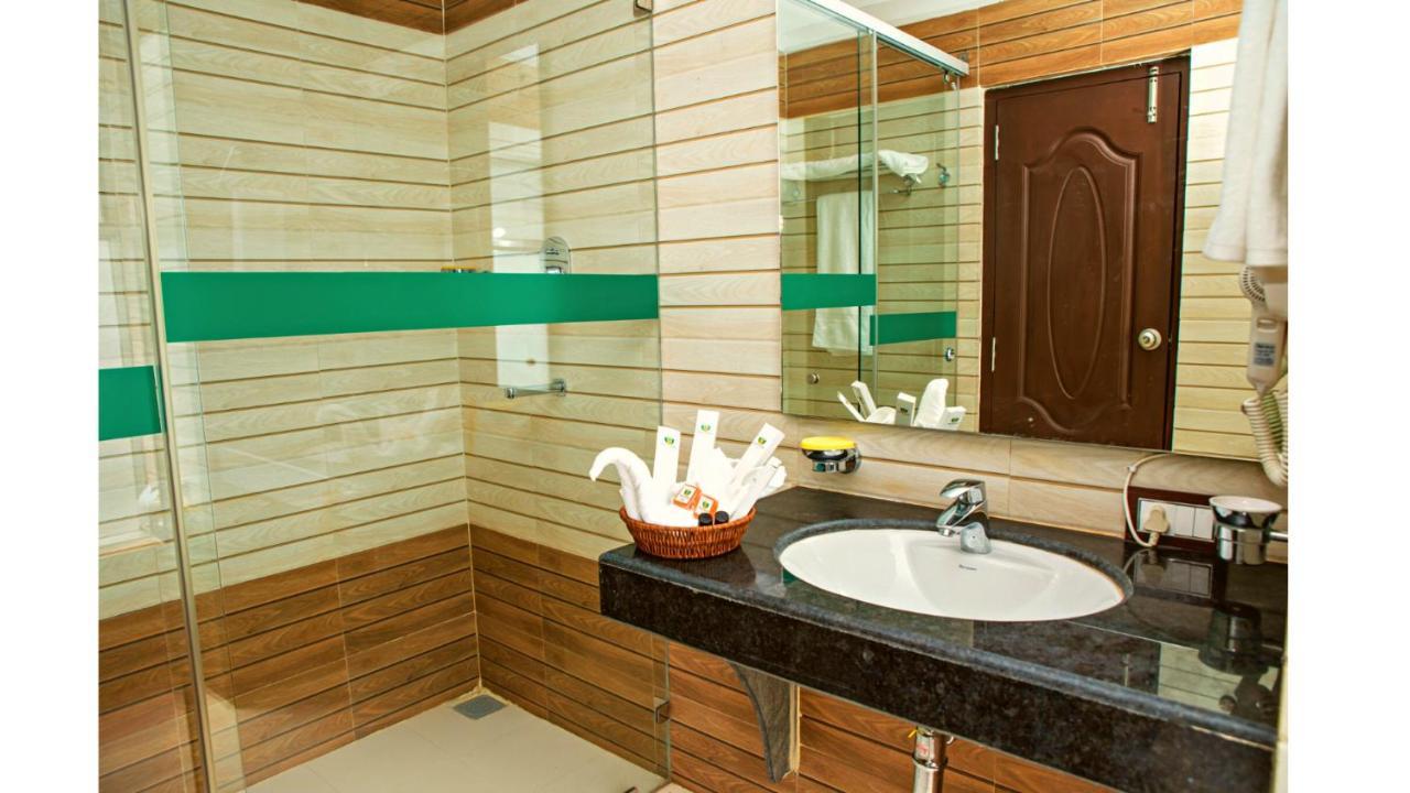Gautam Buddha Airport Hotel Bhairāhawā Buitenkant foto