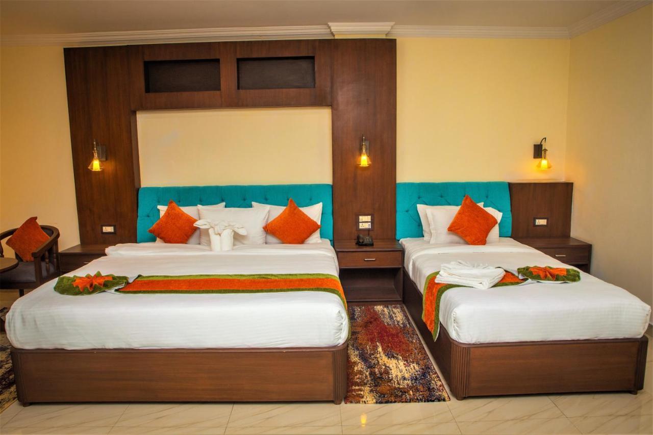Gautam Buddha Airport Hotel Bhairāhawā Buitenkant foto