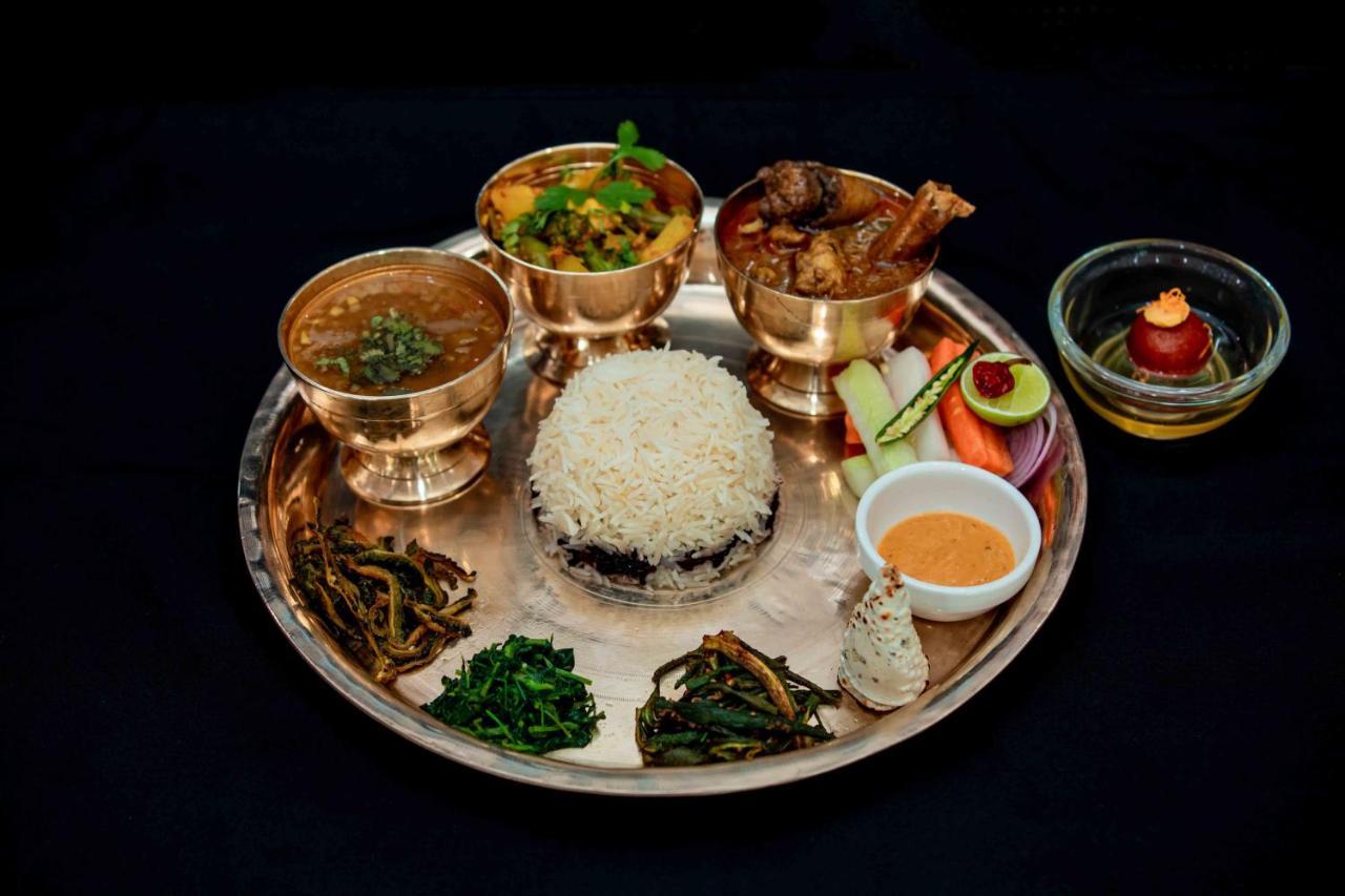 Gautam Buddha Airport Hotel Bhairāhawā Buitenkant foto